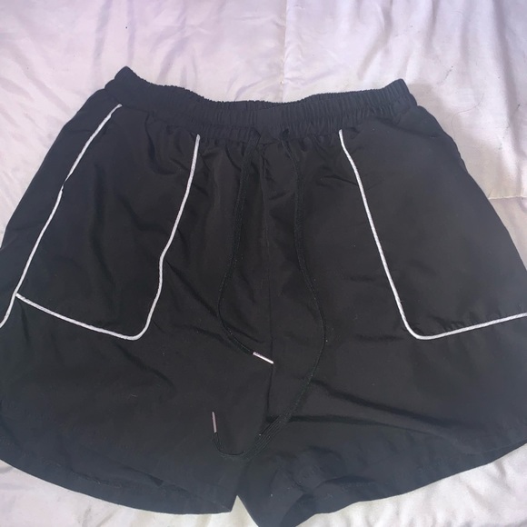 Shorts with pockets - Picture 1 of 1